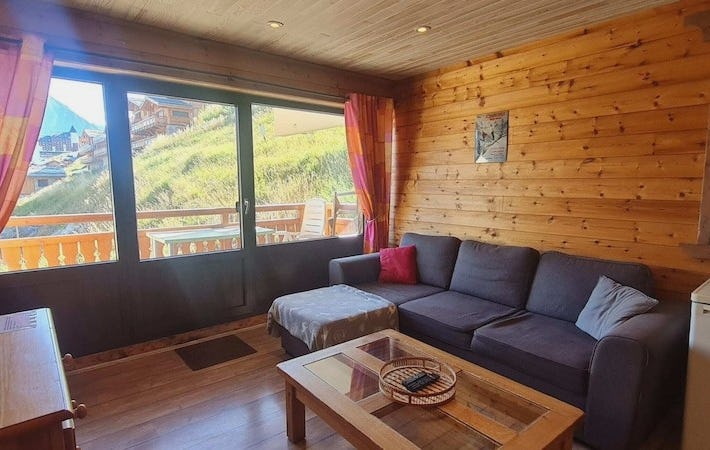 Spacious Apartment In Les Deux Alpes
