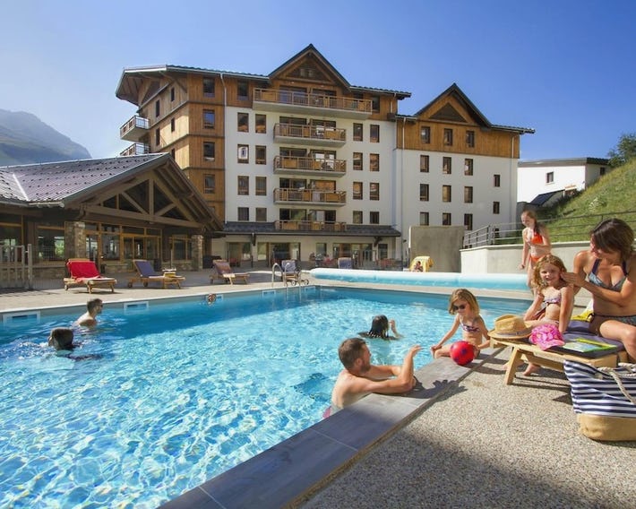 Apartment In Les Deux Alpes Near Ski Slopes