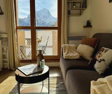 Charmant Studio - Vue Montagne - Parking Privé