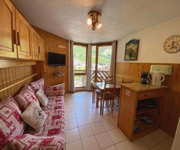 1 Bedroom Appt With Mountain Views