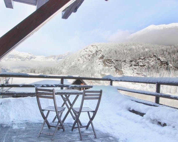 Les Grand Balcon - by Care Concierge