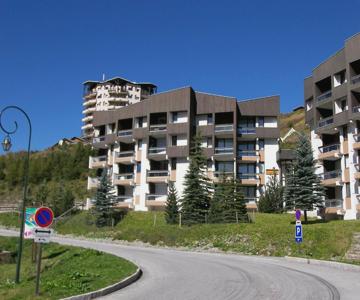 Apartment Mélèzes 33 by Interhome