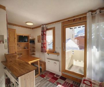 Studio Cabine Rénové, 4 Pers, Balcon Sud-ouest, Proche Pistes Et Commerces - Les Menuires - Fr-1-178