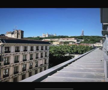 Celect'In Lyon Suites climatisées SkyView