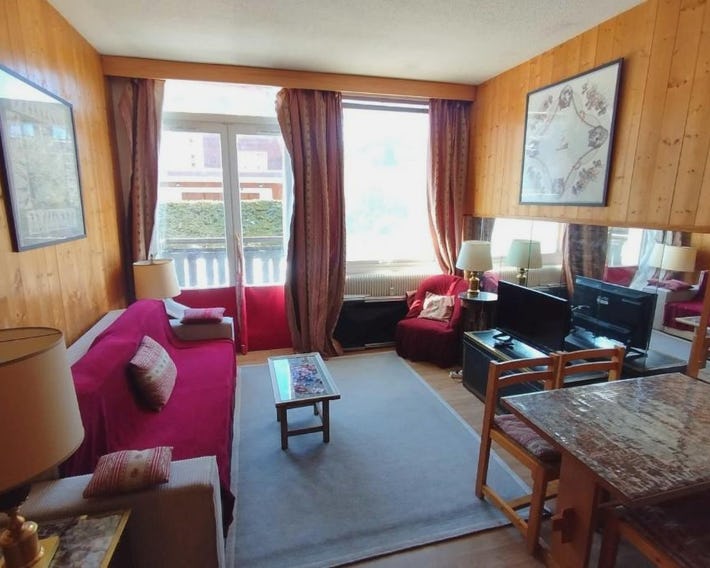 Studio with balcony and parking in Megève