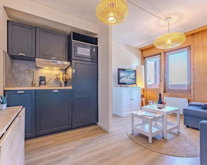 Ski-In Out Mountain Apt with Balcony in Meribel
