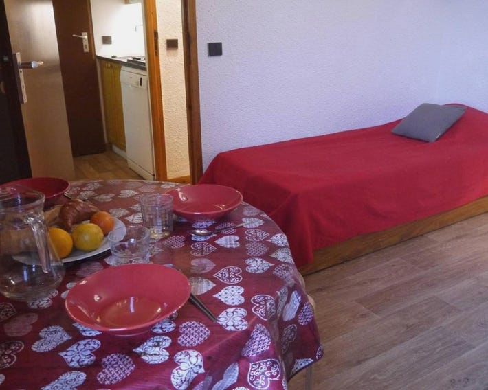 Chalet cosy aux pieds des pistes, proche commerces, Méribel Mottaret - FR-1-355-131