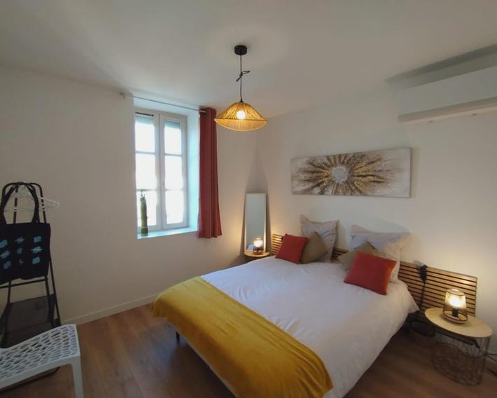 Appart 2 Chambres, Proche Gare, Wifi, Jardin, Parking