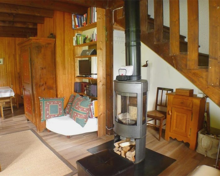 Chalet Savoyard à Morillon, 200m des pistes, 8-9 pers, confortable et bien équipé