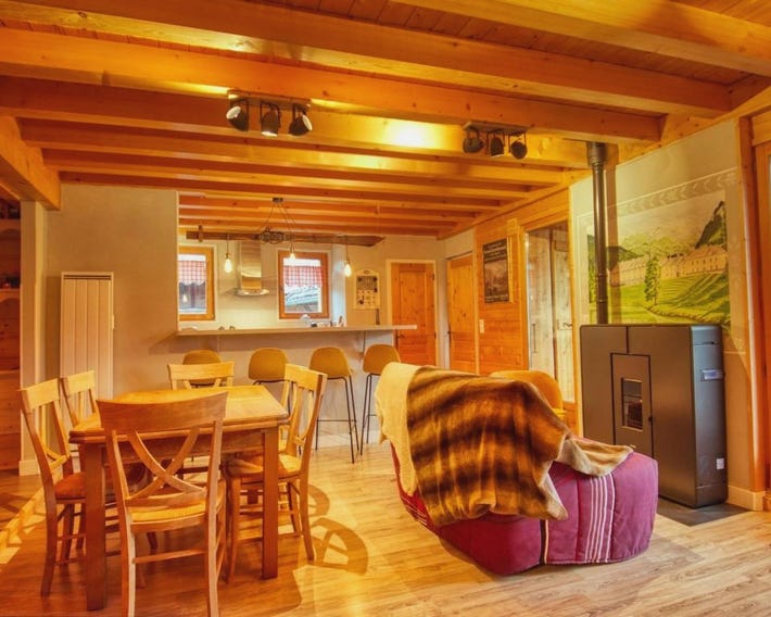 Appartement rénové 3 chambres, animaux acceptés, parking, proche Grand Massif