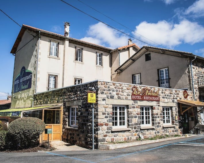 Hotel Et Restaurant Le Foirail