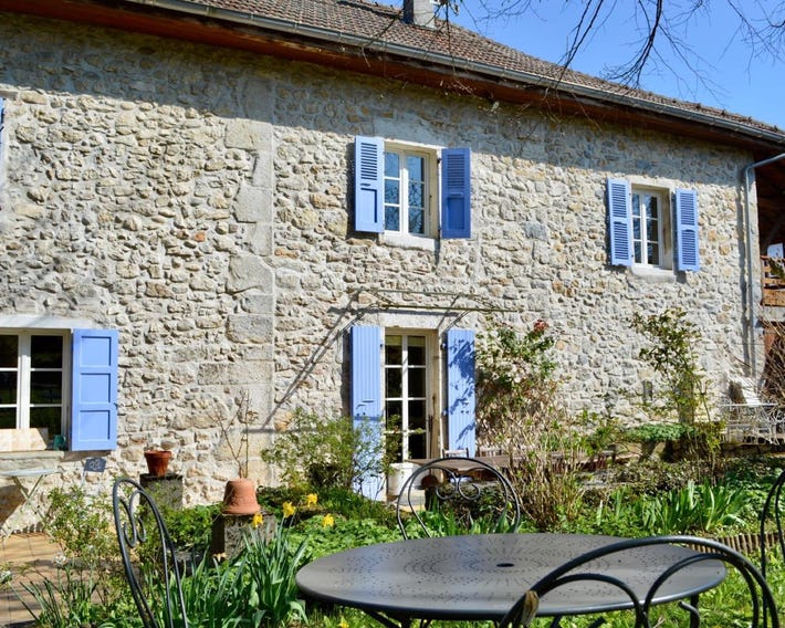 J&G House
