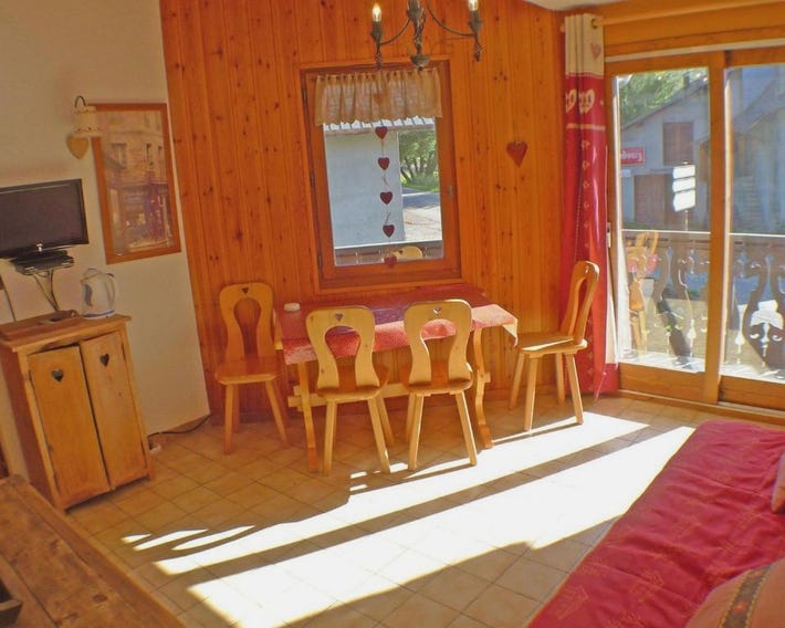 Appartement T2 avec mezzanine au coeur du village, animaux admis