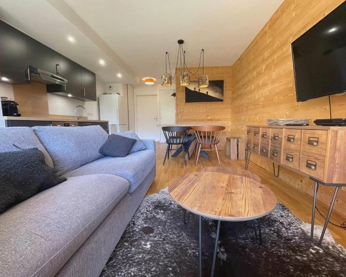 Appartement lumineux avec parking à Samoëns, animaux admis
