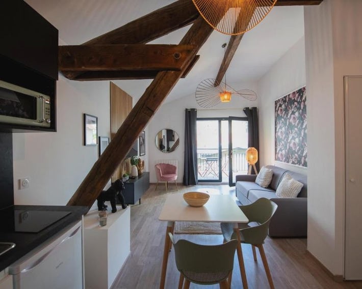 Suite Kella 2 - Tassin - Beau studio rénové