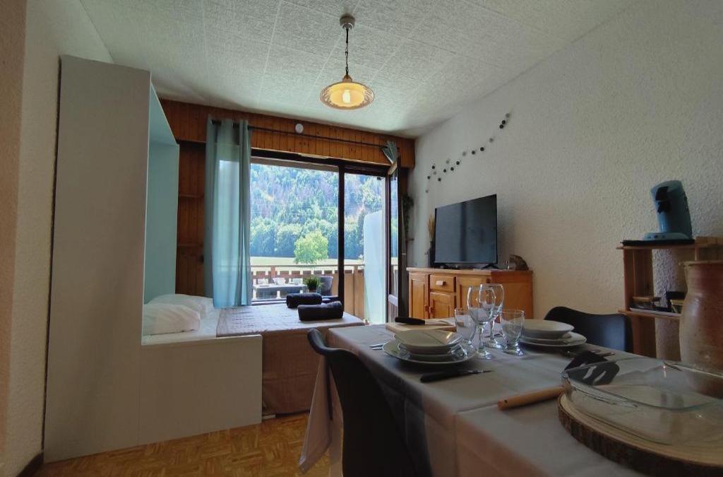Sullenza # Parking - Proche Centre - Vue Montagne