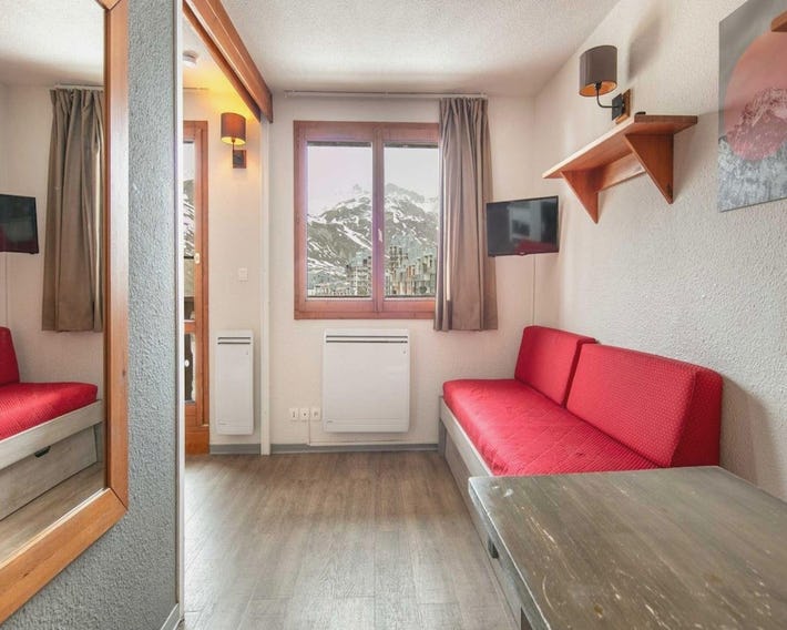Alpine Ski Apartment In Tignes For 4