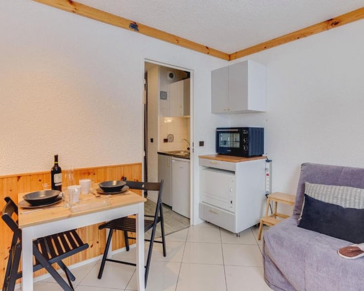 Studio Les Tommeuses - Val Claret-35 By Interhome