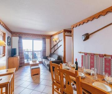 Apartment Ecrin Des Neiges-4 By Interhome