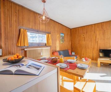 Apartment Le Pramecou - Val Claret-3 By Interhome
