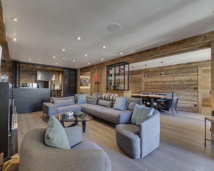Appartement spacieux avec cheminée, parking, Val-d'Isère - FR-1-567-138