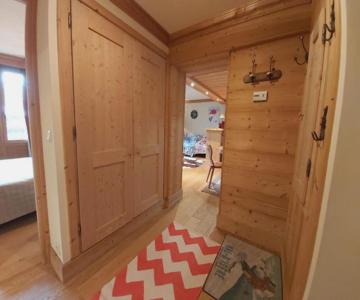 Appartement confortable avec accès direct aux pistes, parking et vue sur Bellevarde - FR-1-518-100