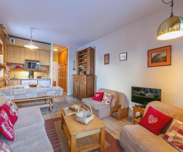 Bel Appartement 3 Pièces Avec Balcon, Proche Des Pistes Et Du Vieux Village, Wifi Inclus - Fr-1-694-