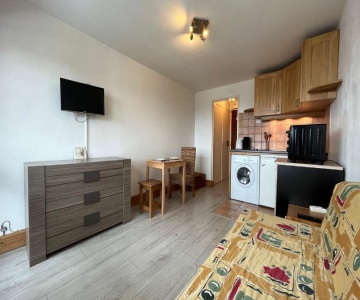Studio Cosy Sans Wifi Ni Parking, Proche Pistes Et Commodités - Fr-1-694-352