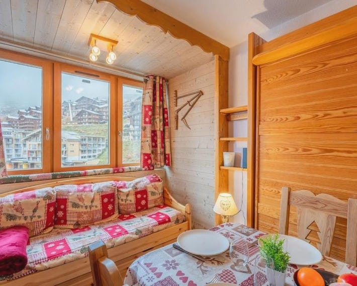Serene Ski-In Out Mountain Escape