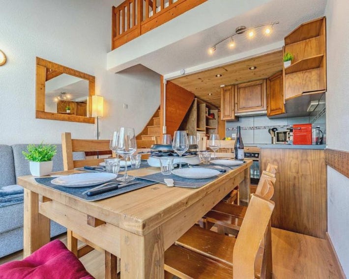Cozy Duplex with Balcony, Parking & Mountain View - Résidence Le Silveralp