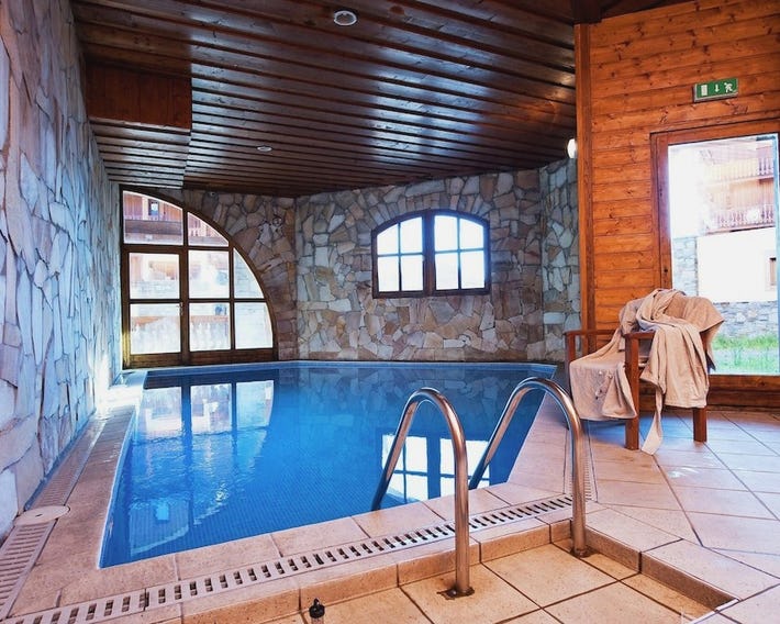 Chalet In Val Thorens Near Ski Slopes