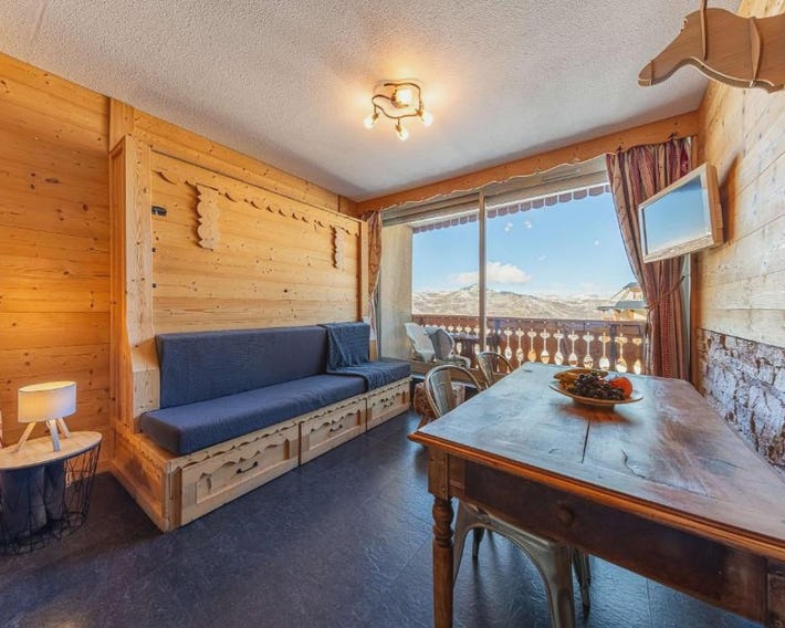 Residence Dome de Polset, Ski In-Out with WiFi in Val Thorens, "V2" by Versant Collection
