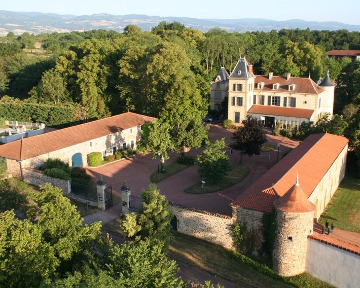 Le Chateau De Champlong