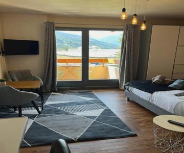 Studio aux pieds des montagnes