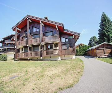 Le chalet des neiges 2 est au calme situé à 5 mn à pied du centre il est composé d'1 chambre avec li