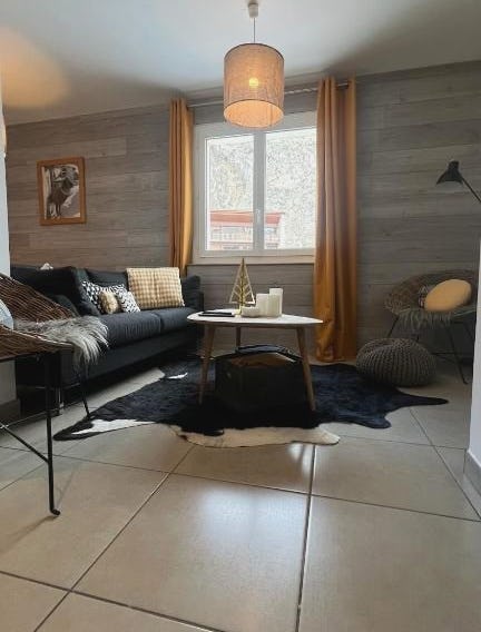 Jaune Génépi - 4 personnes - 49m2 et 17m2 terrasse