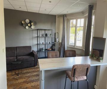 Situé à 5 Minutes De La Gare