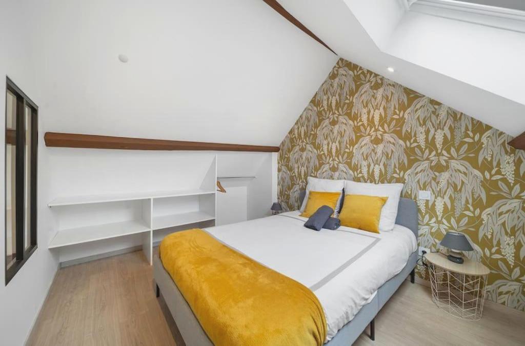 Le Duplex Moutarde, prox centre et Gare, 50m2, climatisation