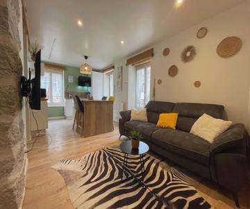 Cosy Jungle Room, évadez Vous à Saint Claude