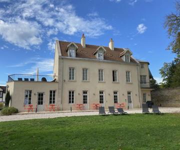 Manoir De Villamont