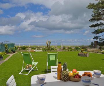Apartment Au Coeur de la Baie by Interhome