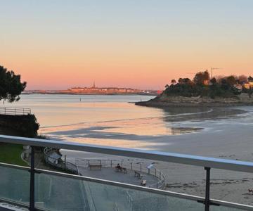 Appartement le Cristal Dinard bord de mer
