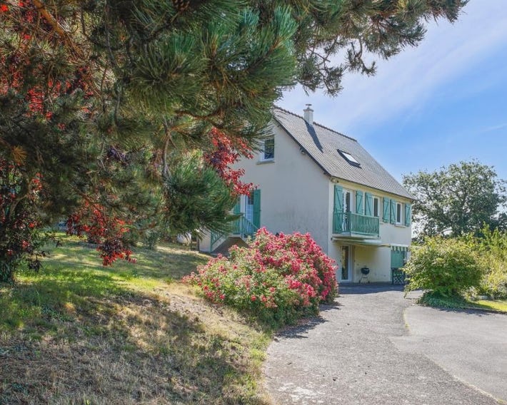 Erquy- Maison familiale pour 8 adultes et 2 enfants