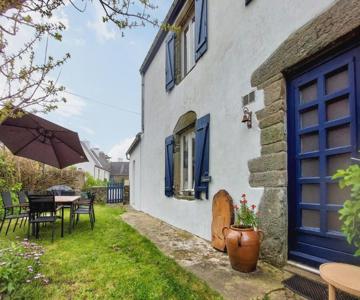 3 Bedroom Amazing Home In Groix