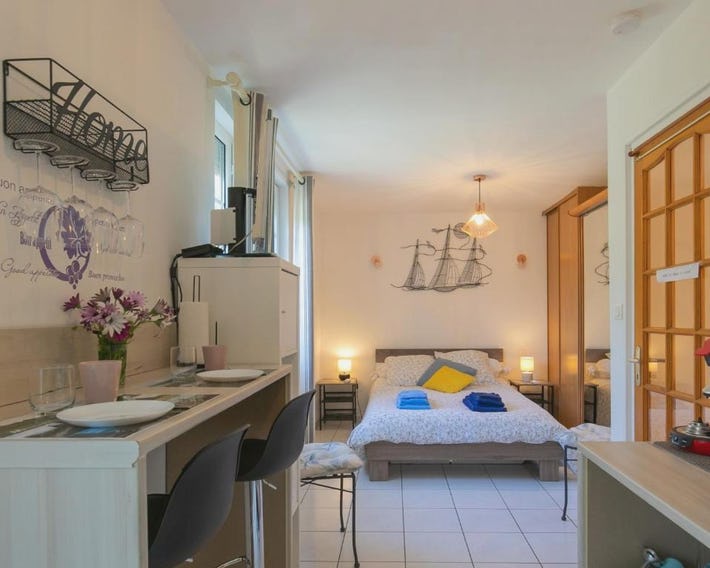 Studio Les Hortensias by Interhome