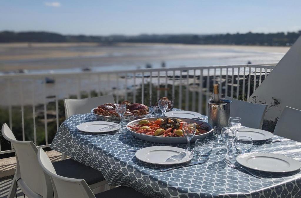 L'Appartement Pentrez Résidence Keraudren Vue mer Locquirec