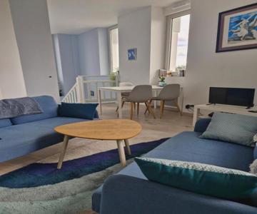 Quiet duplex in historic town centre