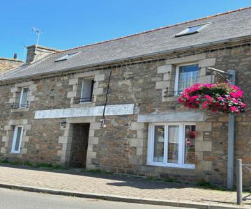 Gite Independant En Duplex Proche Mer Cote De Granit Rose