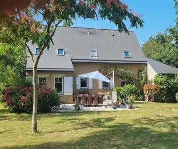 BRETAGNE proche mer maison 4 chambres
