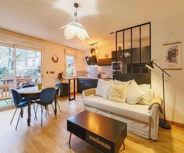 Le Saint Cyr - Bel Appartement, Parking & Terrasse